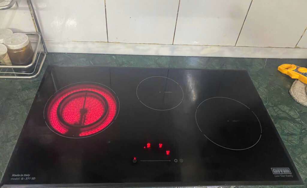 Thay Kính Bếp Từ Giovani Hà Nội Uy Tín