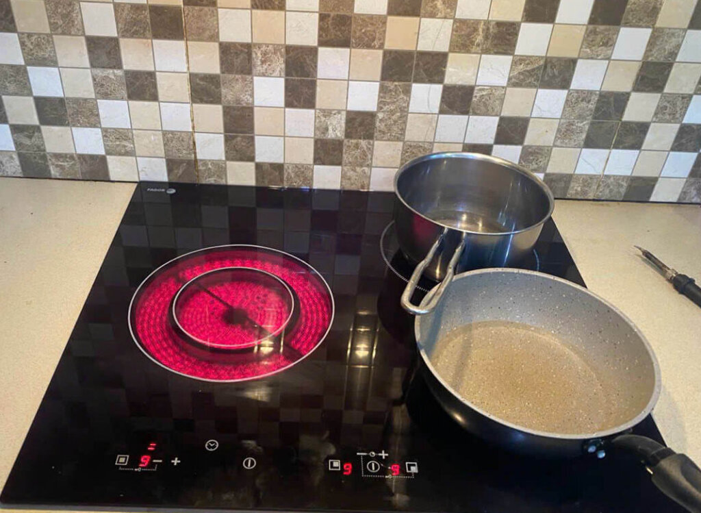Thay Mặt Kính Bếp Từ Lorca Chính Hãng Giá Rẻ