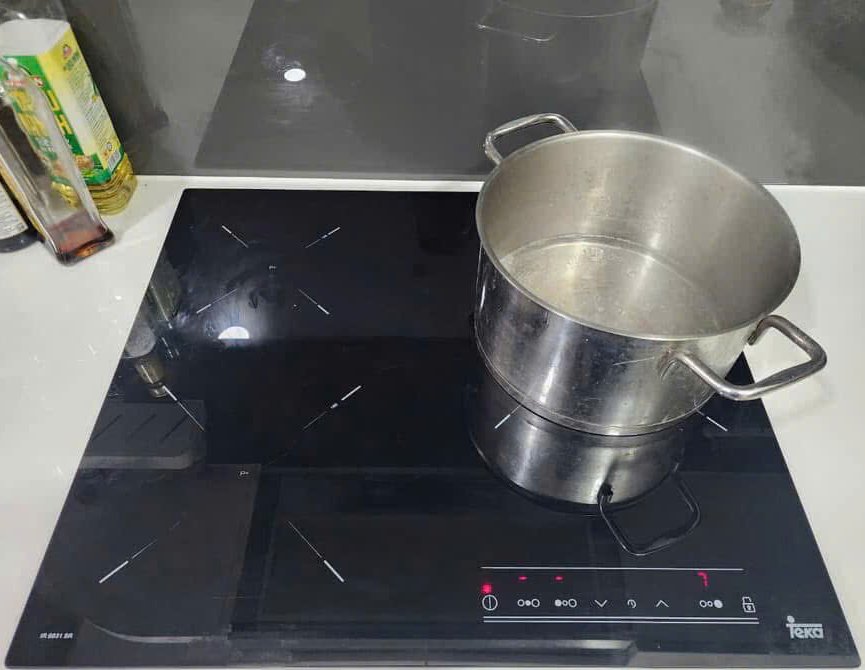 Chuyên Thay Mặt Kính Bếp Từ Tại Nhà Hà Nội