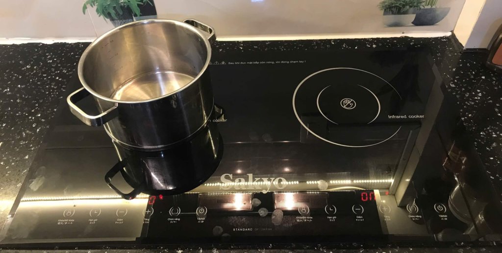 thay mặt kính bếp từ Biên Hoà